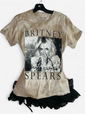 Beige Graphic Short Sleeve Tee - Britney Spears Print